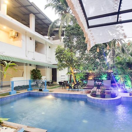 Candolim Sands Exterior photo