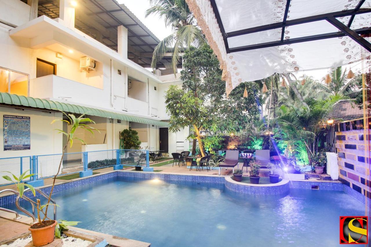 Candolim Sands Exterior photo