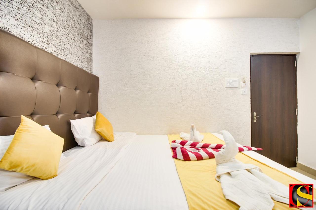 Candolim Sands Exterior photo