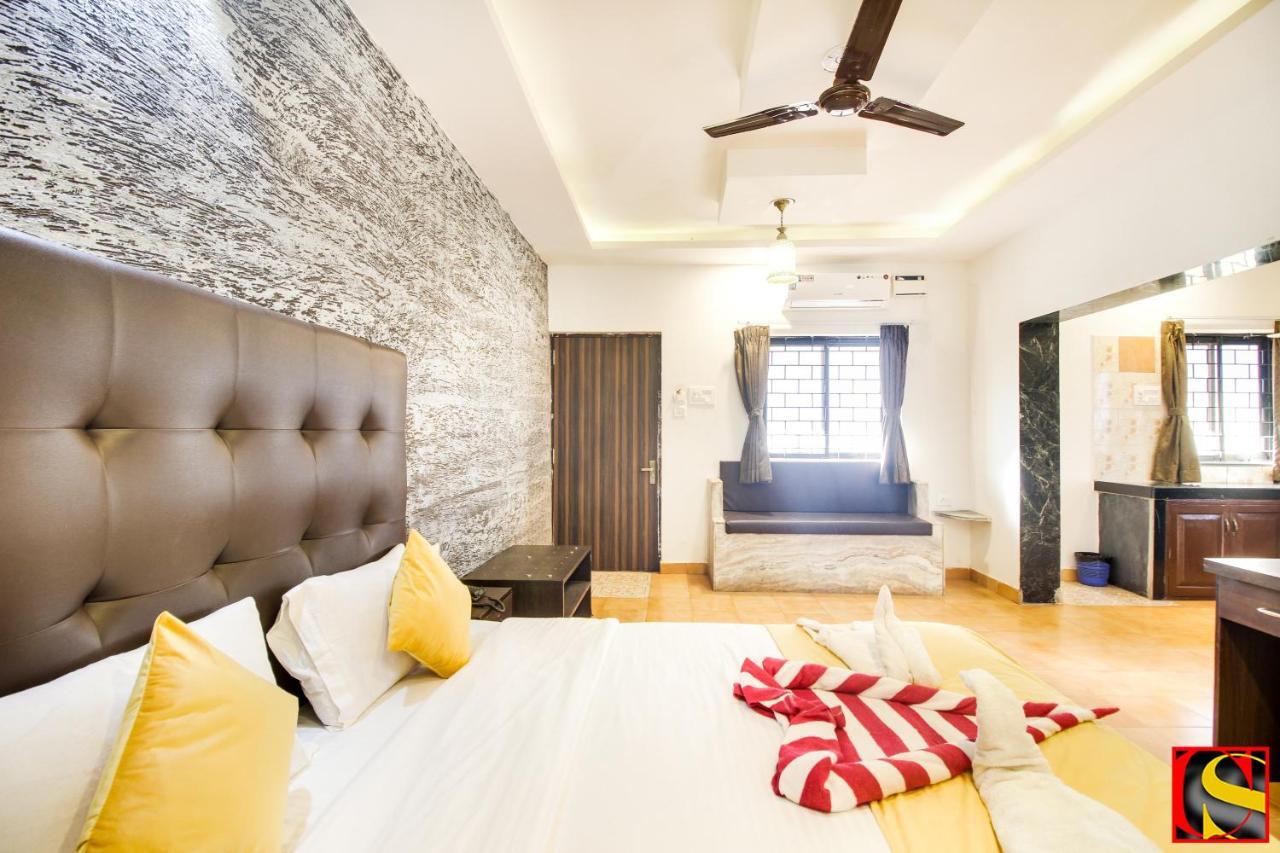 Candolim Sands Exterior photo