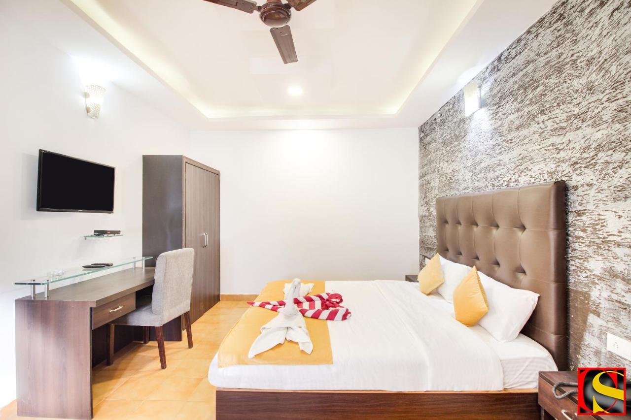 Candolim Sands Exterior photo